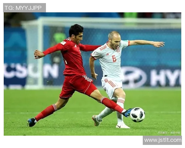 从贫困到荣耀 足球巨星背后的感人奋斗故事