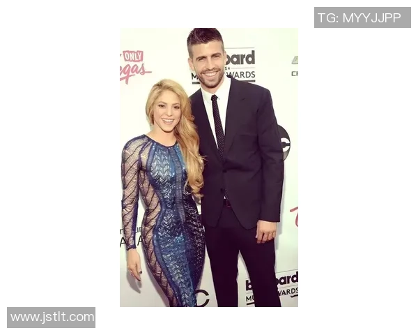 全球足球球星伴侣排行：揭秘最具魅力的足球明星配偶与伴侣背后的故事