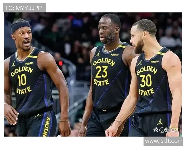 明星球星同框拍照瞬间精彩呈现 篮球足球双雄聚焦时刻回顾